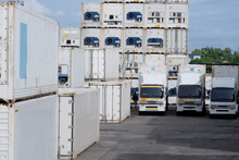 Load image into Gallery viewer, 20ft Standard Non-Working Refrigerated Shipping Container (20STRFNW)