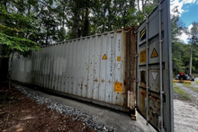 Load image into Gallery viewer, 40ft High Cube Economy Grade Shipping Container (40HCUSED)